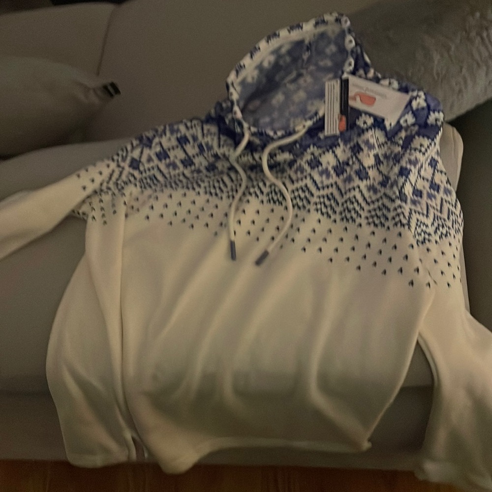 Brand new with tags vineyard vines sweater funnel neck fleece with drawstring